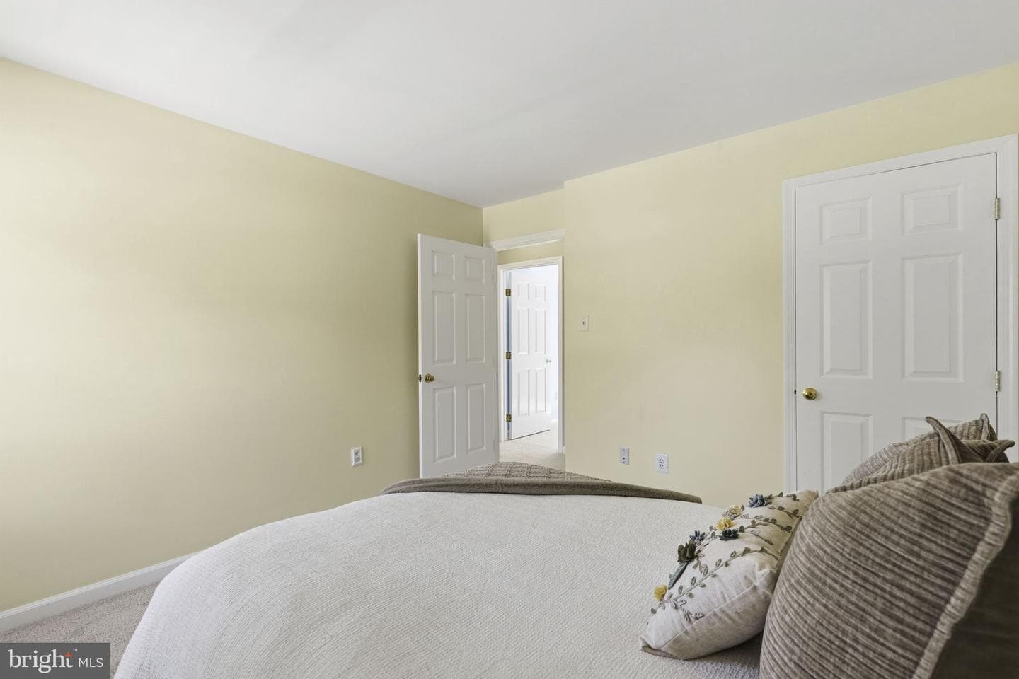 533 Inglewood Road photo 27