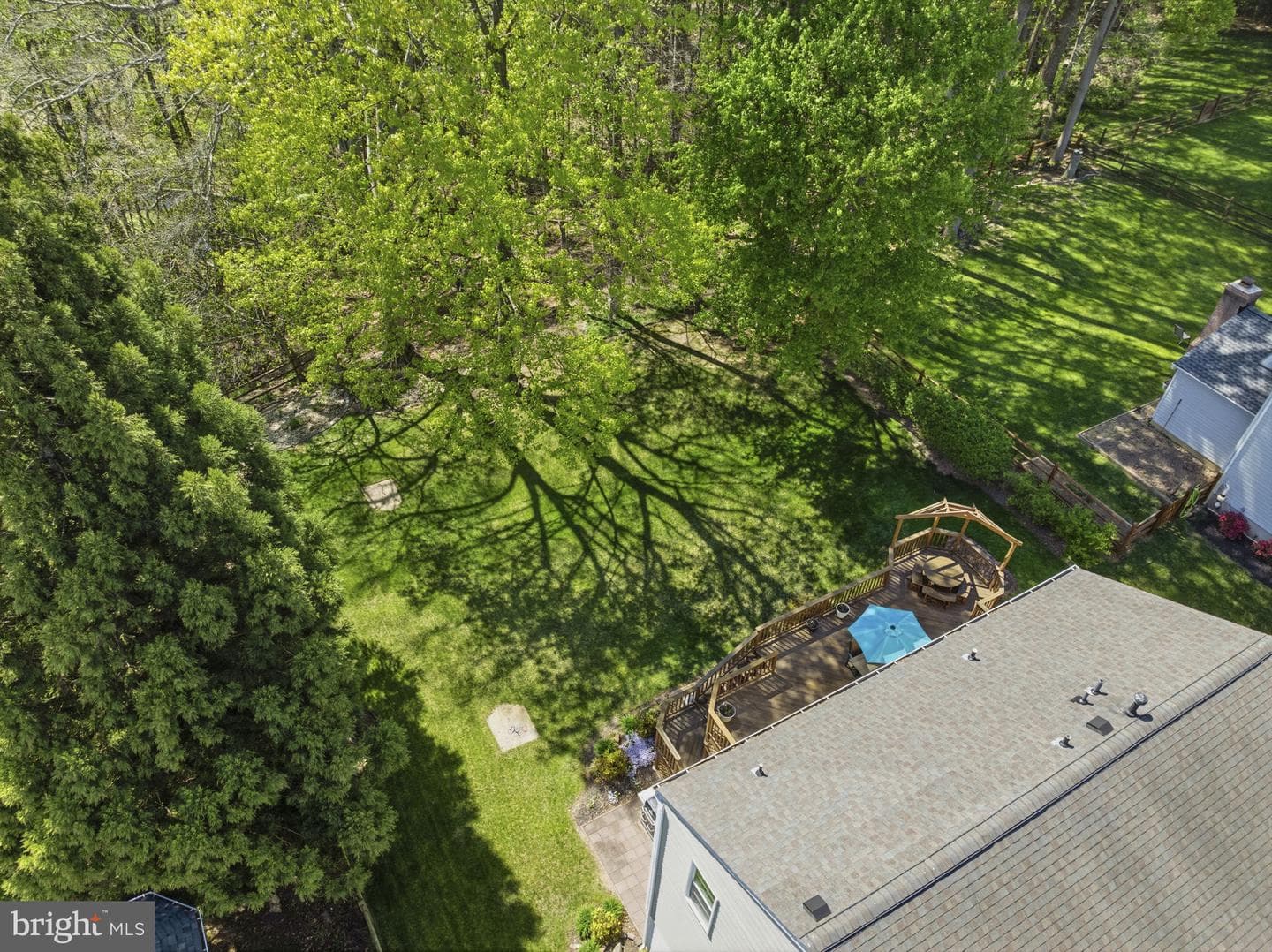 533 Inglewood Road photo 44