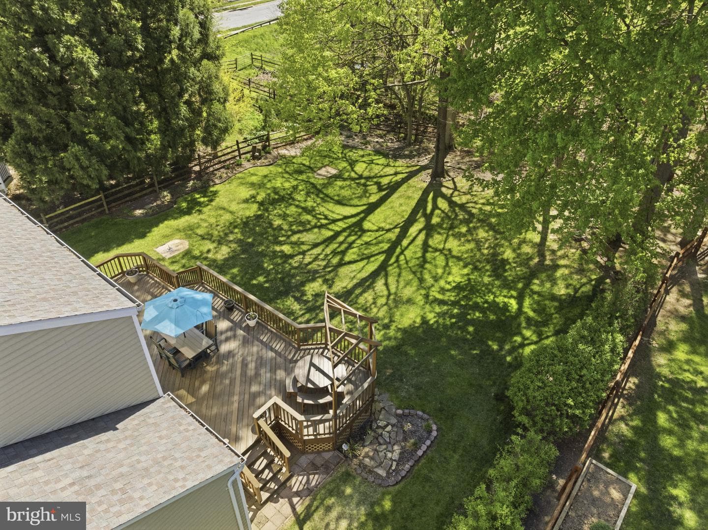 533 Inglewood Road photo 48