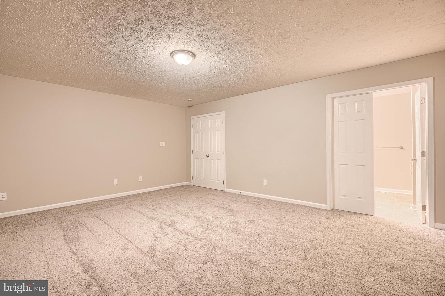 467 Manor Road photo 17