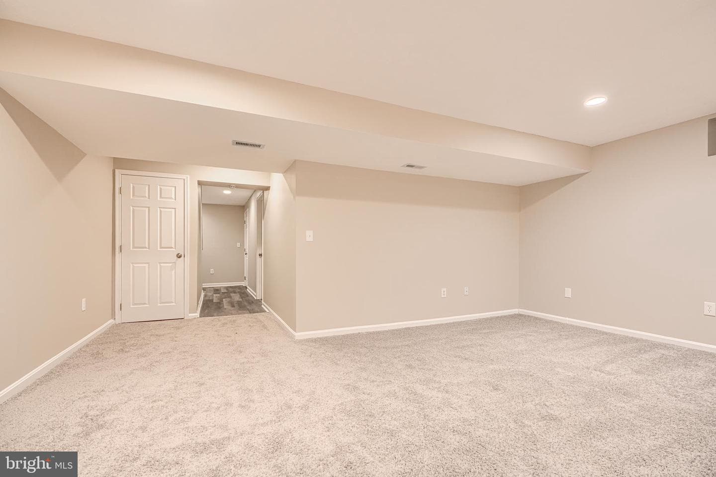 467 Manor Road photo 19