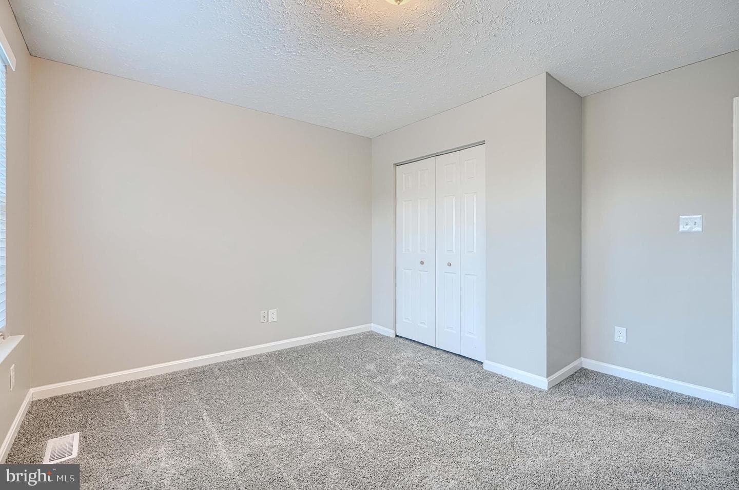 467 Manor Road photo 33
