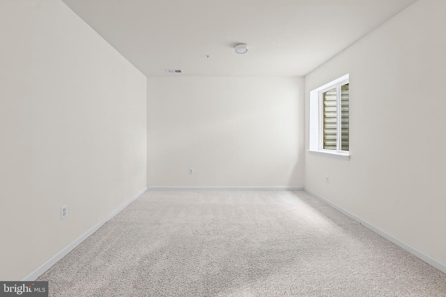 539 Potomac Road photo 40