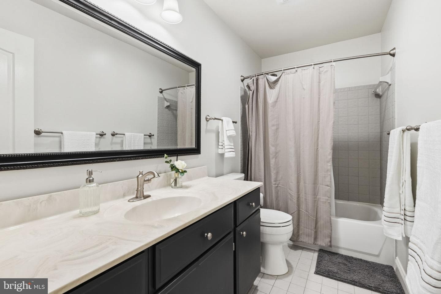 803 Deepwood Court photo 25