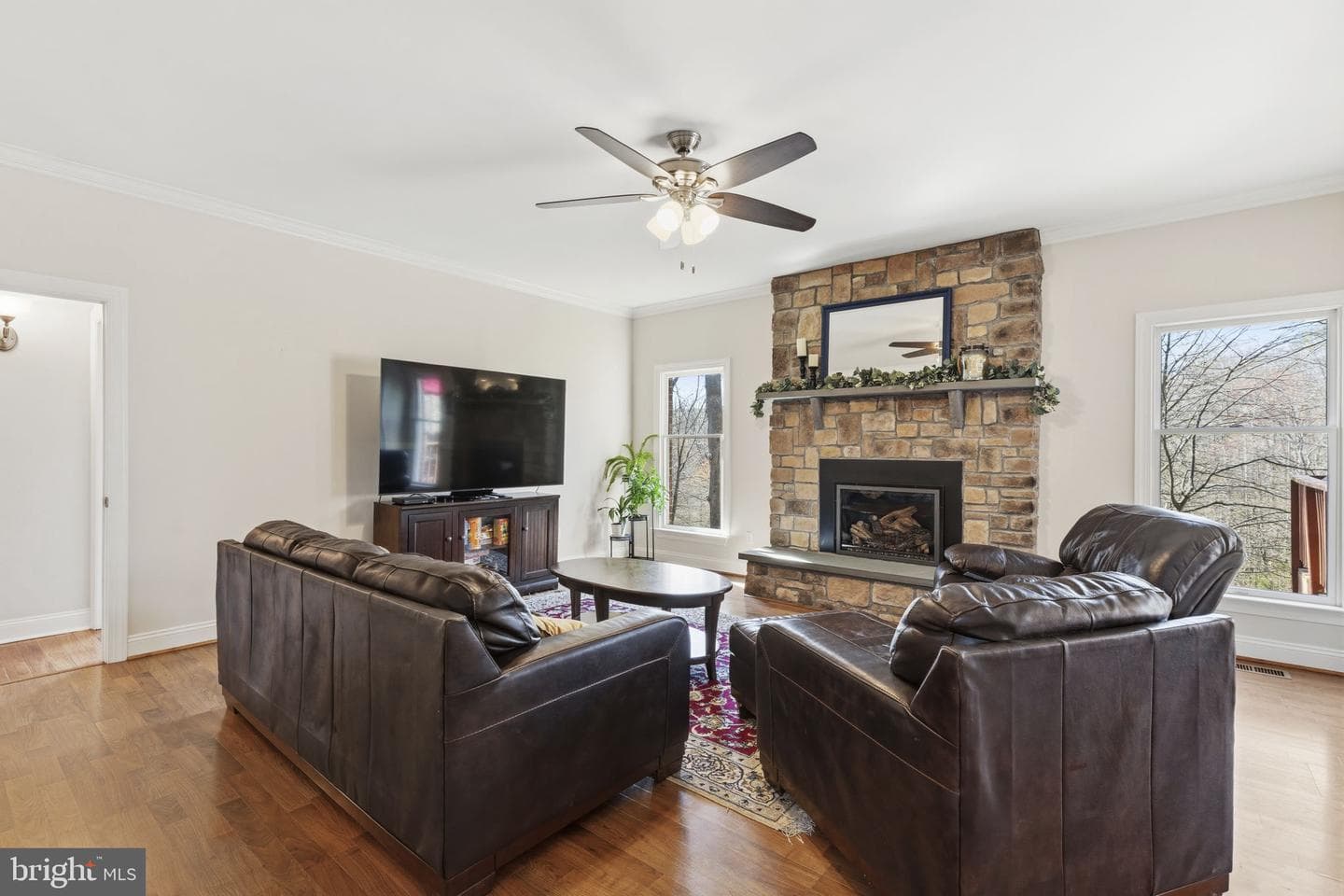 803 Deepwood Court photo 7