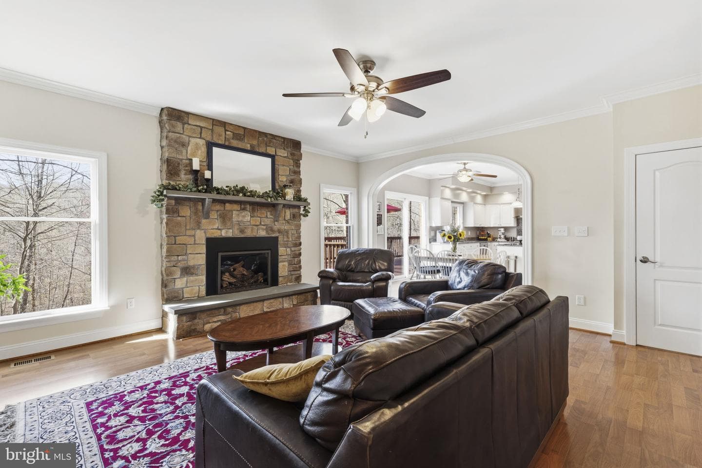 803 Deepwood Court photo 8
