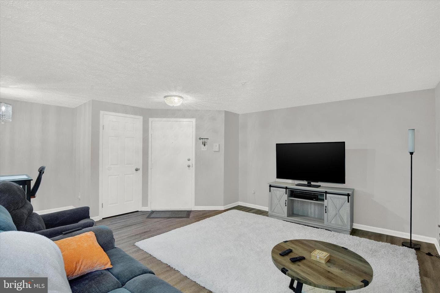 200 Oak Leaf Circle #200-L photo 4