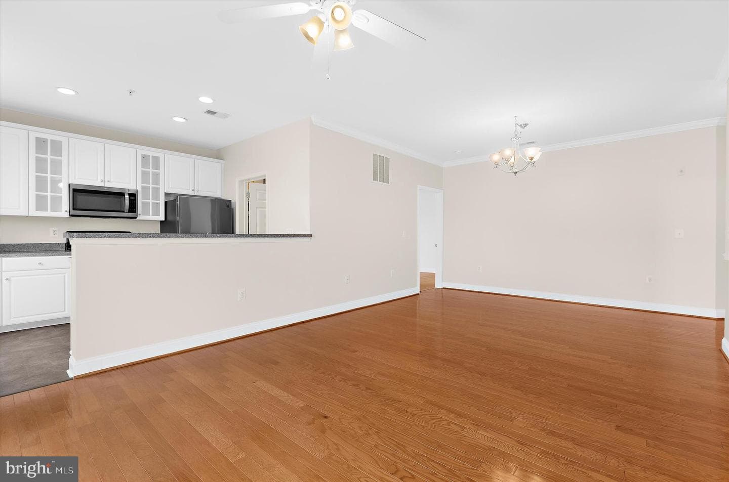 1815 Selvin Drive #204 photo 10