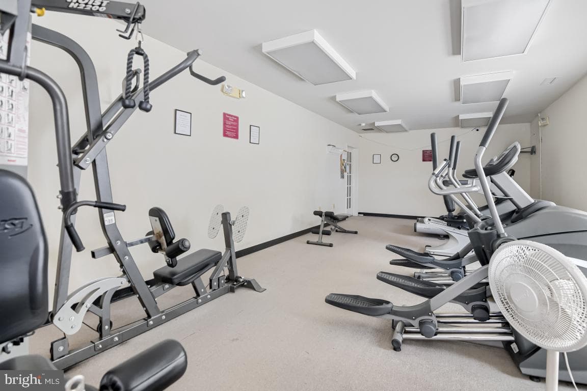 1815 Selvin Drive #204 photo 46