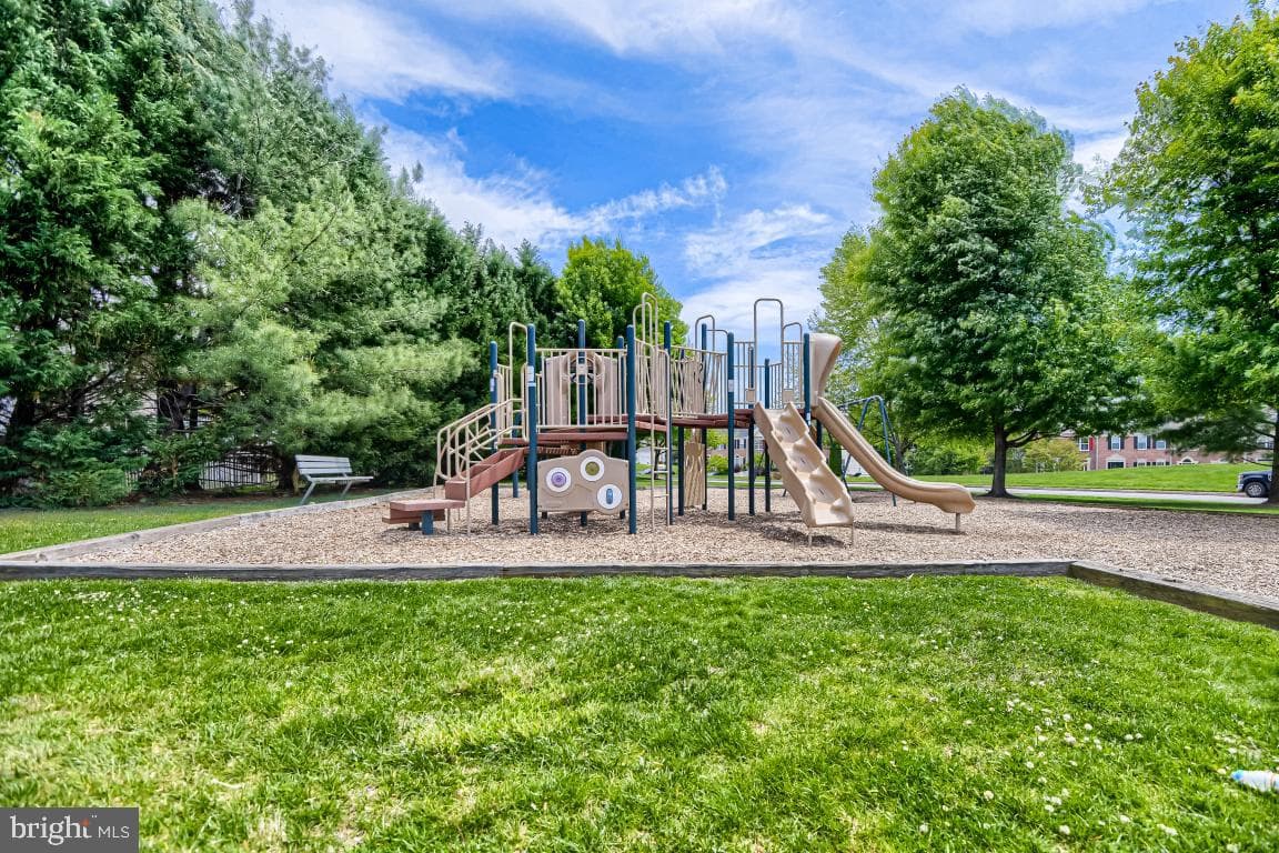 1815 Selvin Drive #204 photo 49