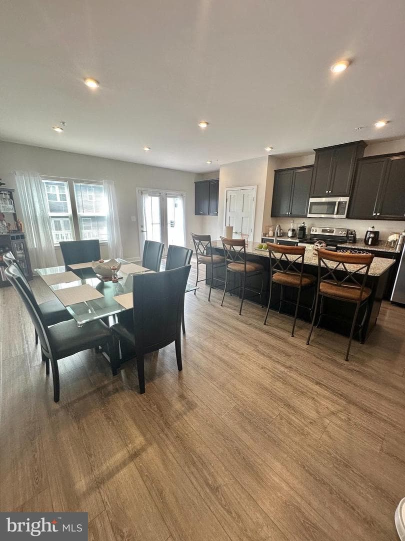 2524 Schooner Way photo 2