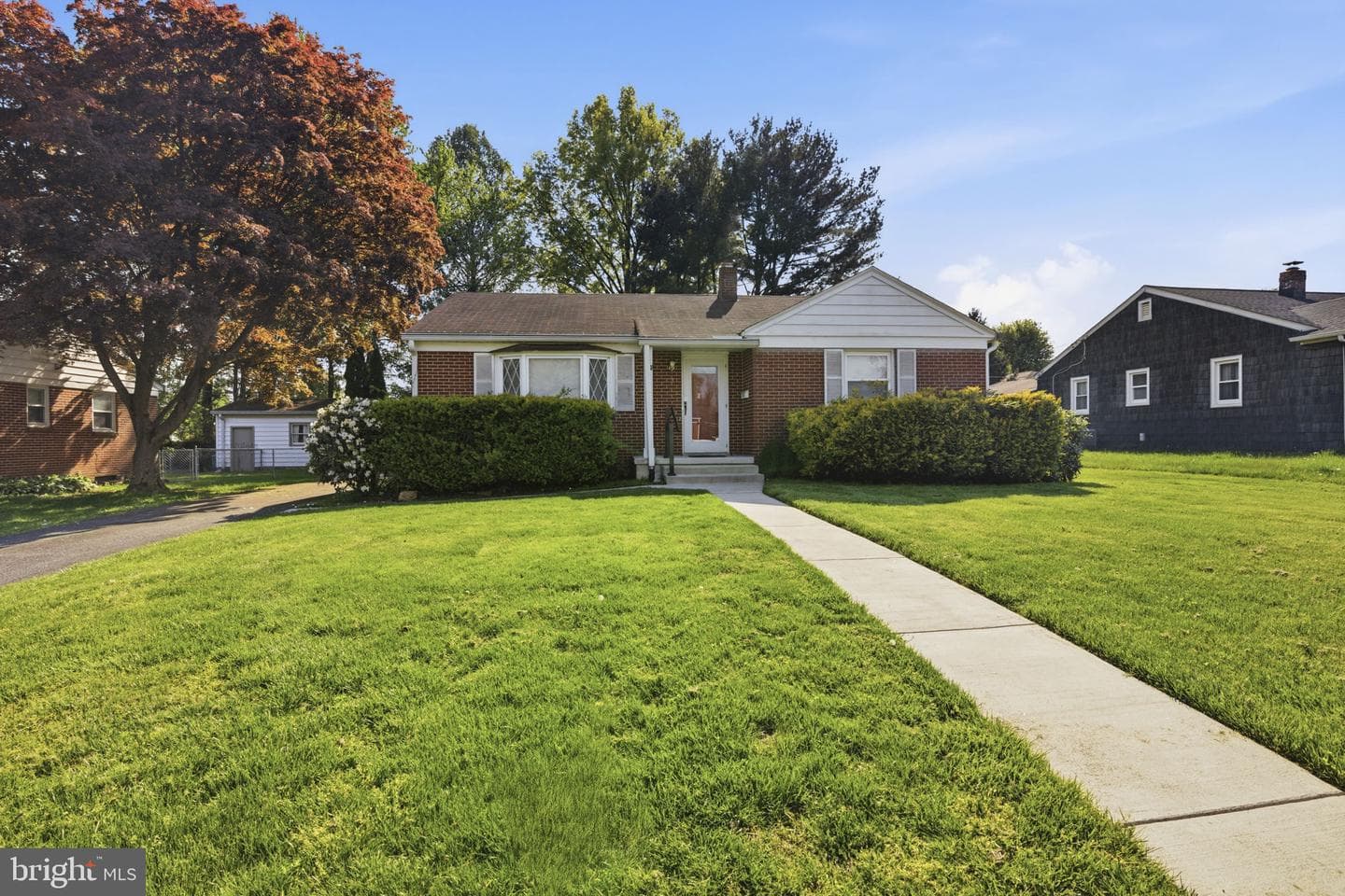 4 Brooks Road