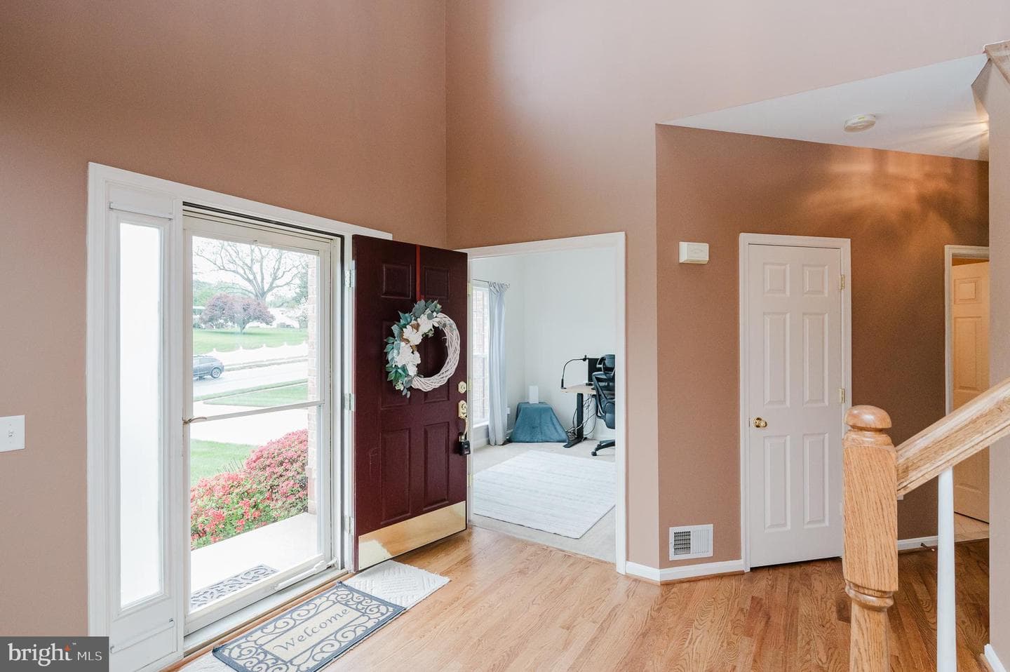 2623 E Rhododendron Drive photo 4