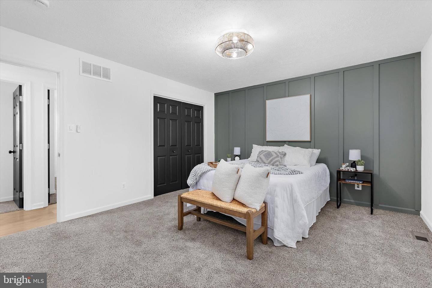 774 Everist Drive photo 22