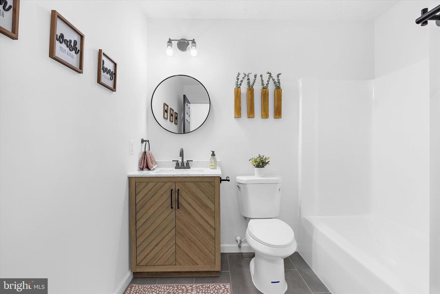 774 Everist Drive photo 30