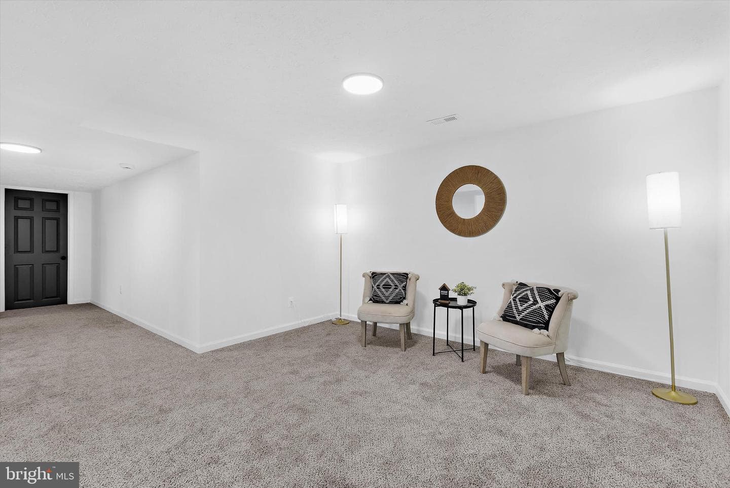 774 Everist Drive photo 36