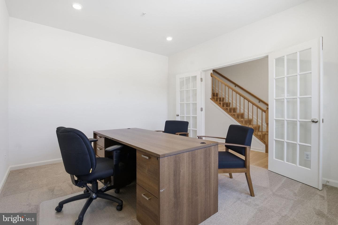 617 Loring Avenue photo 17