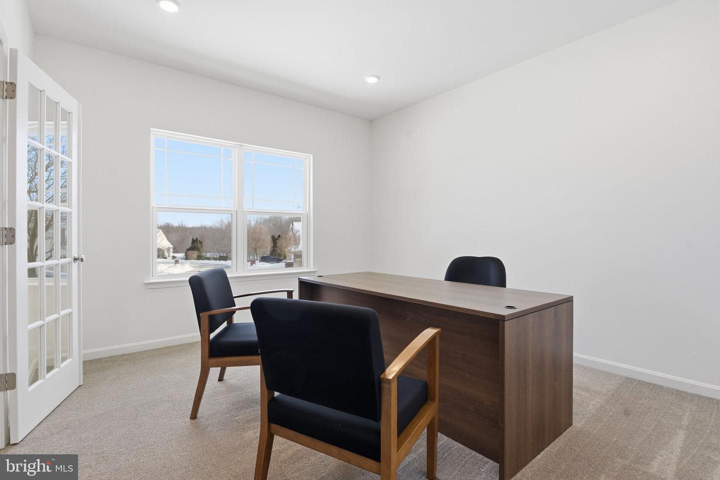 617 Loring Avenue photo 18