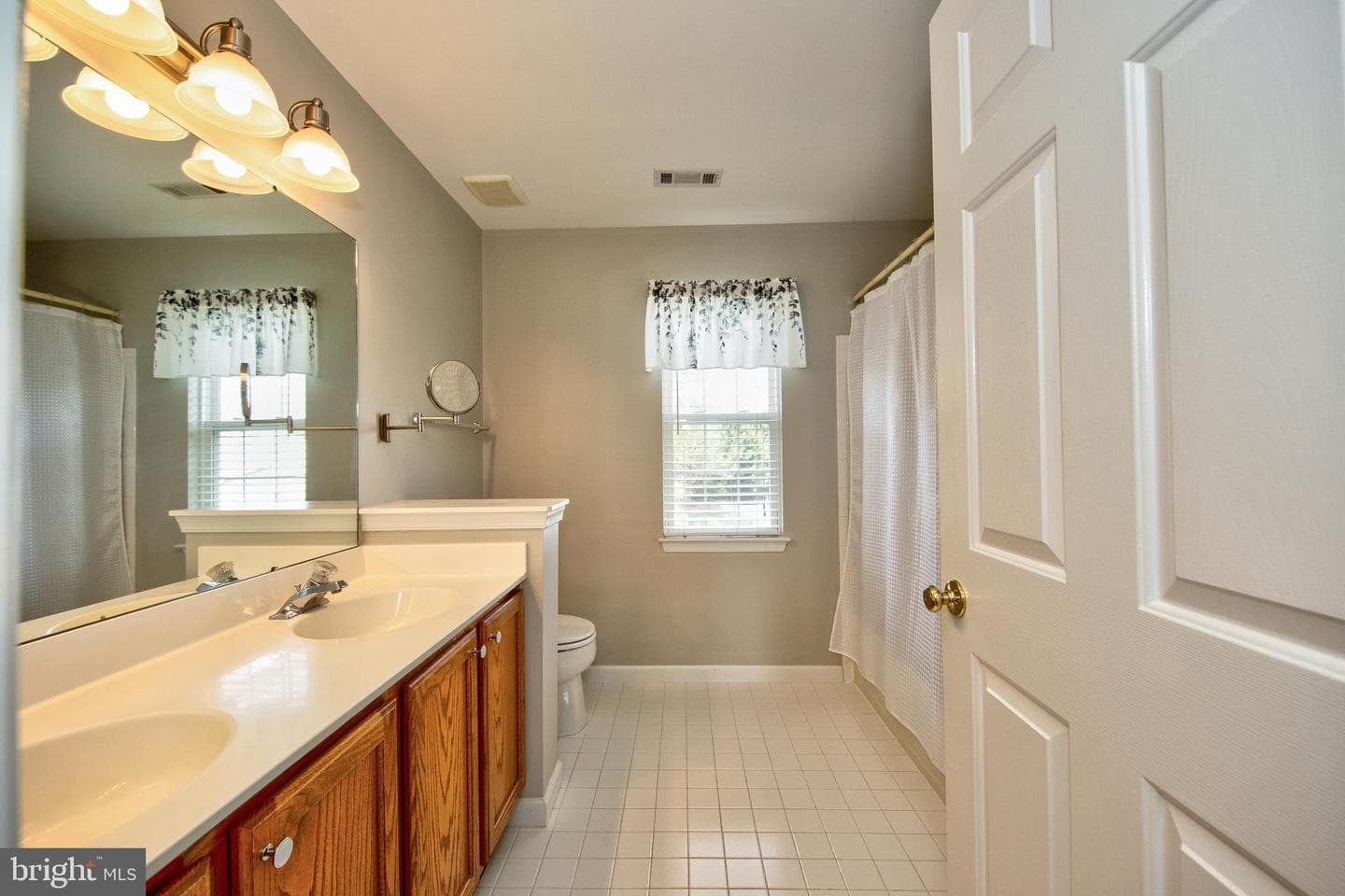 588 Felix Court photo 23