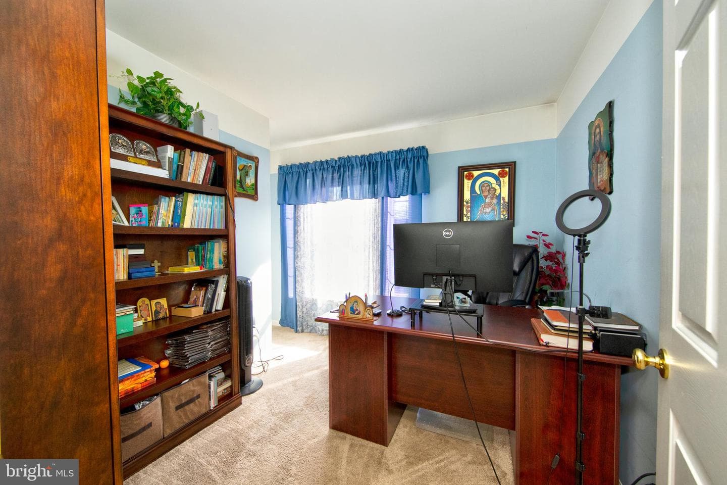 588 Felix Court photo 27