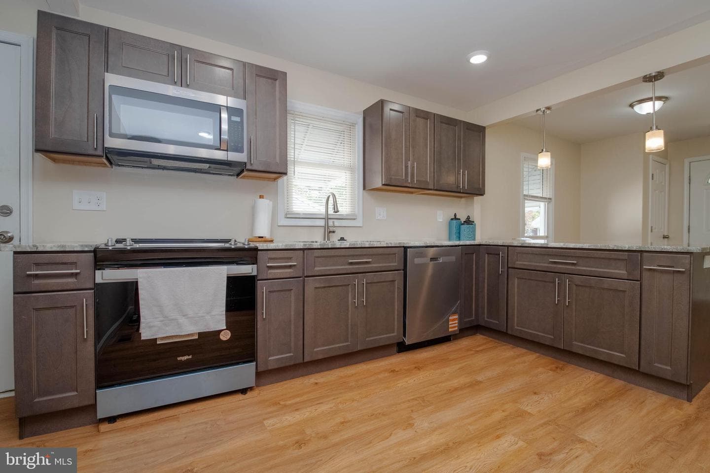708 Webb Street photo 8