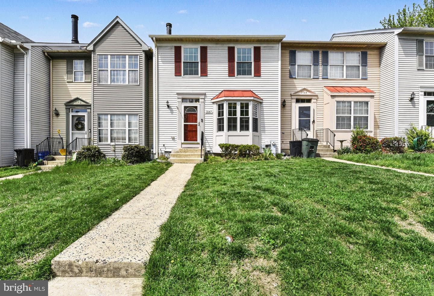 3147 Thornapple Court photo 2