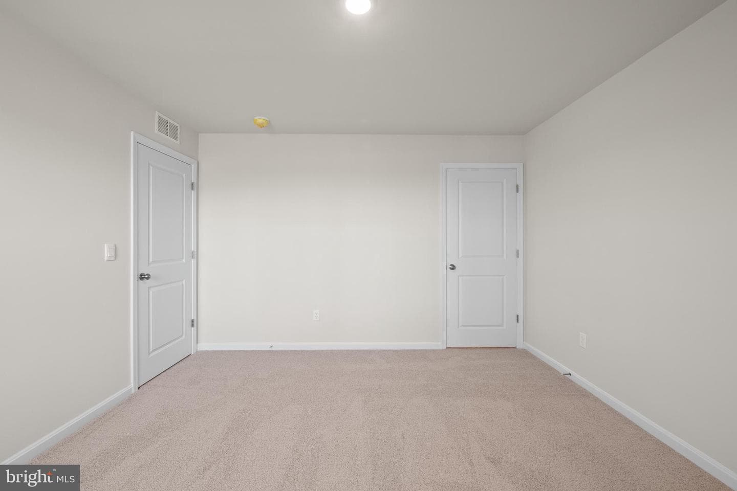 805 Spikeresh Way photo 14