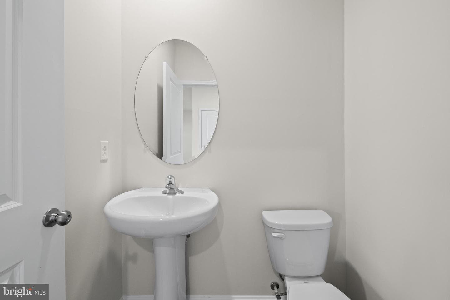 805 Spikeresh Way photo 23