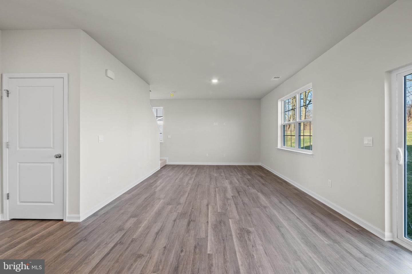 805 Spikeresh Way photo 7