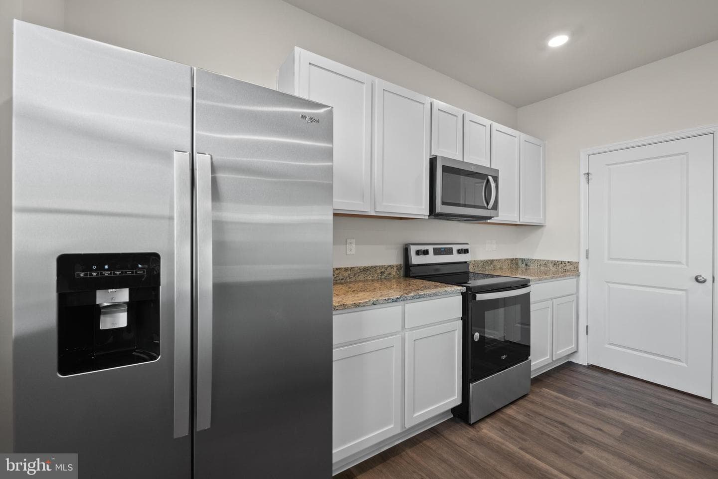 805 Spikeresh Way photo 9