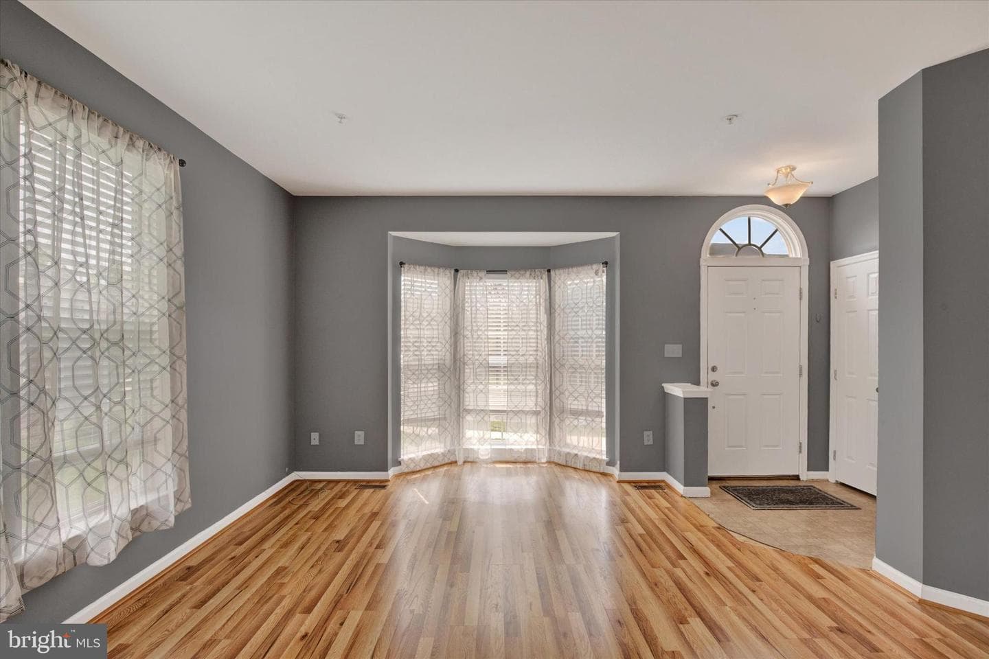 1351 Lewis Lane photo 4