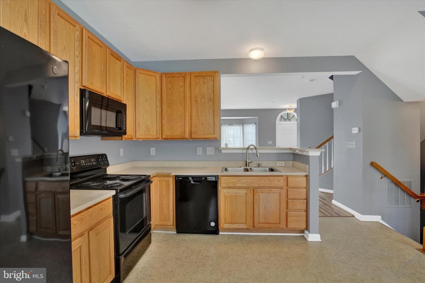 1351 Lewis Lane photo 7