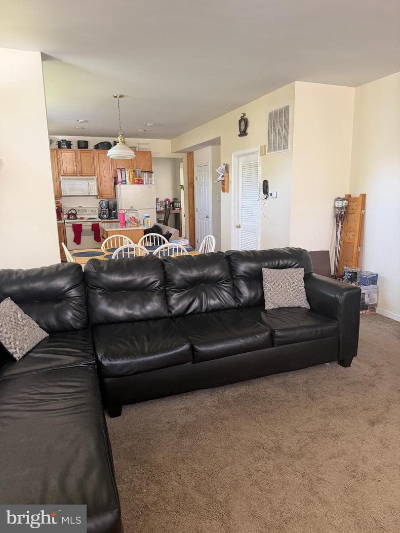 2969 Siwanoy Dr, Edgewood
