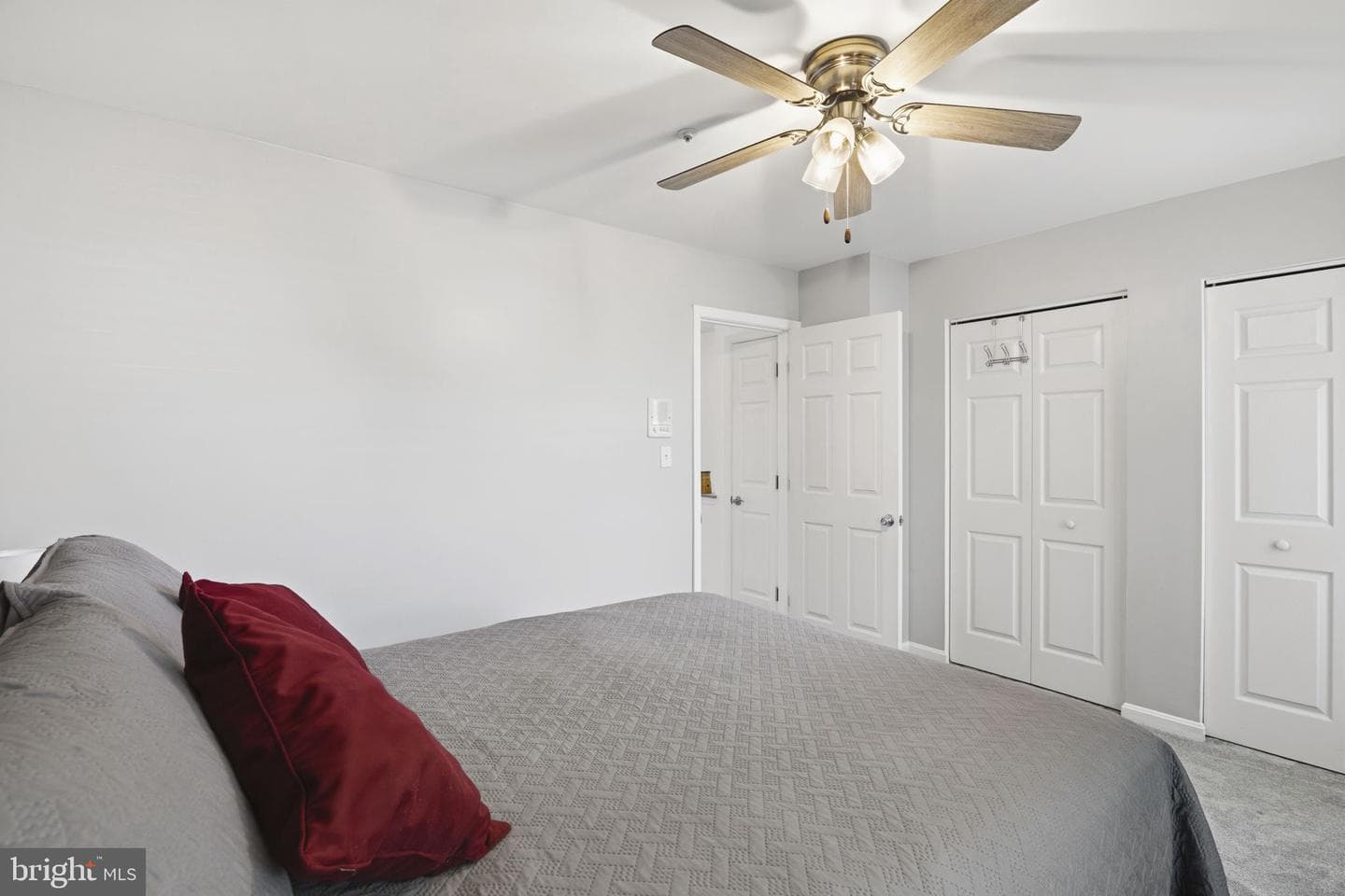 639 Emmy Dee Drive photo 11