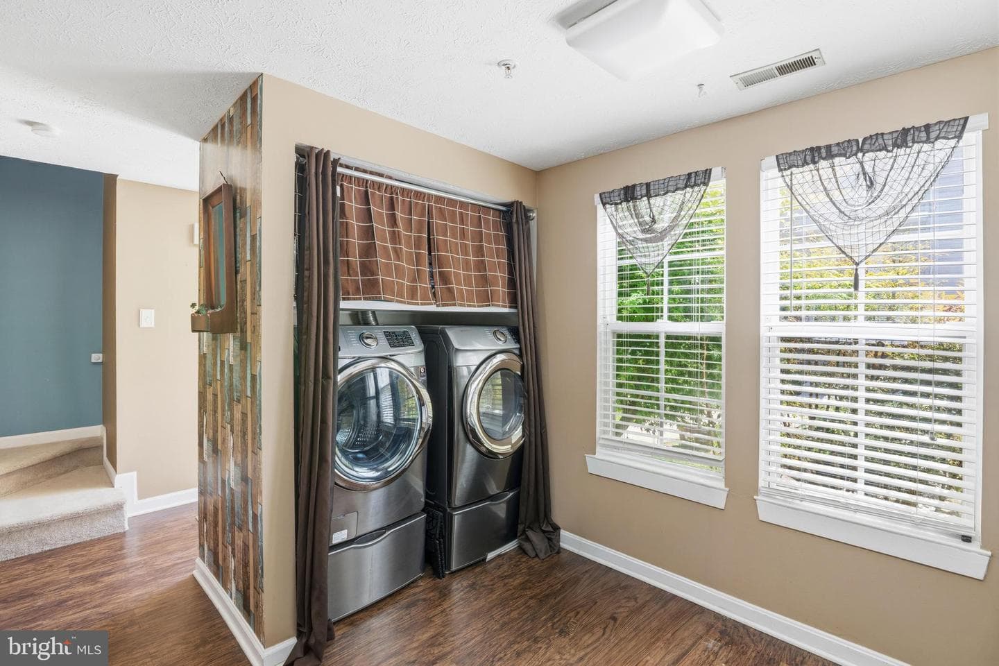 912 Jessicas Ln # 34 photo 8