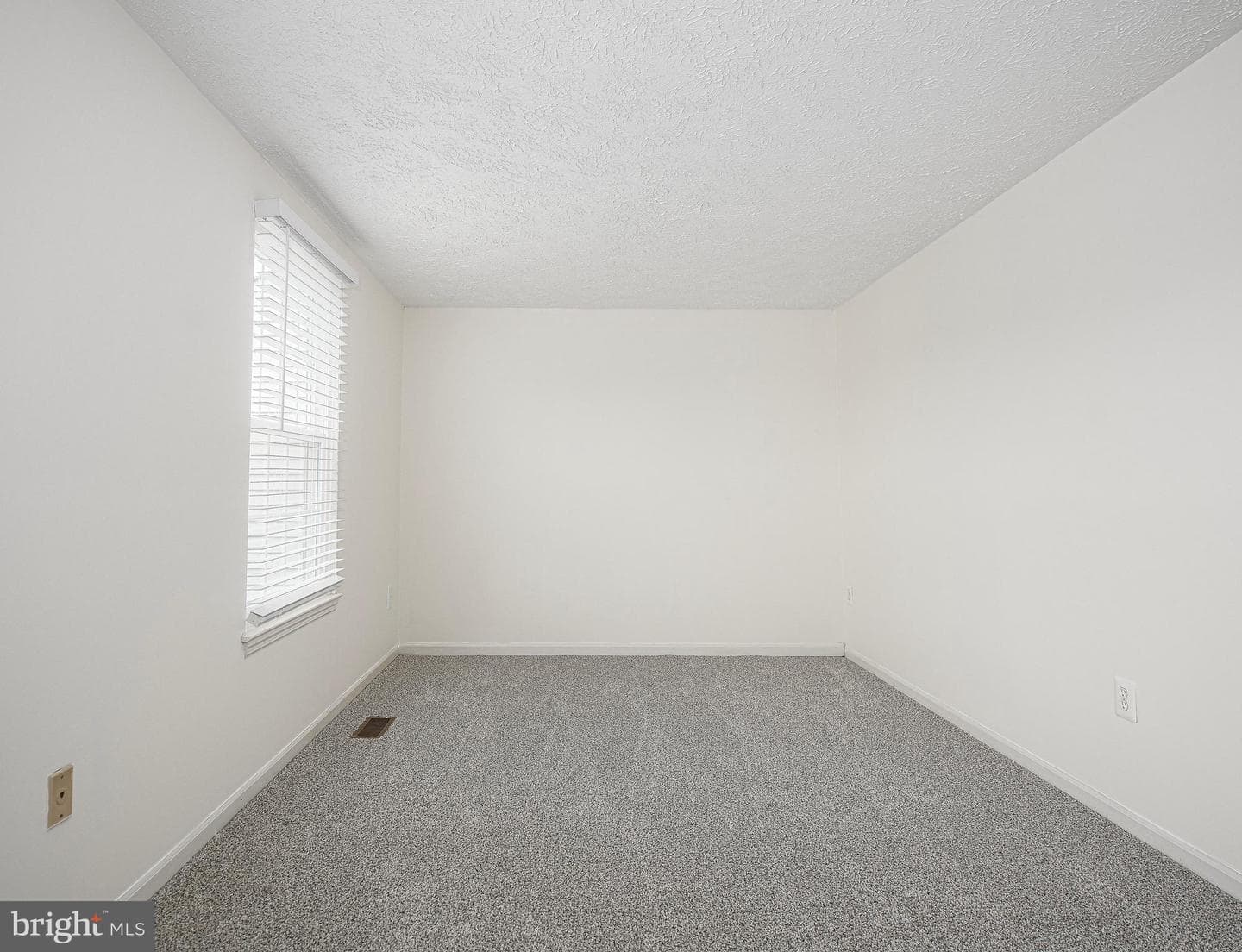 1219 Valley Leaf Court photo 12