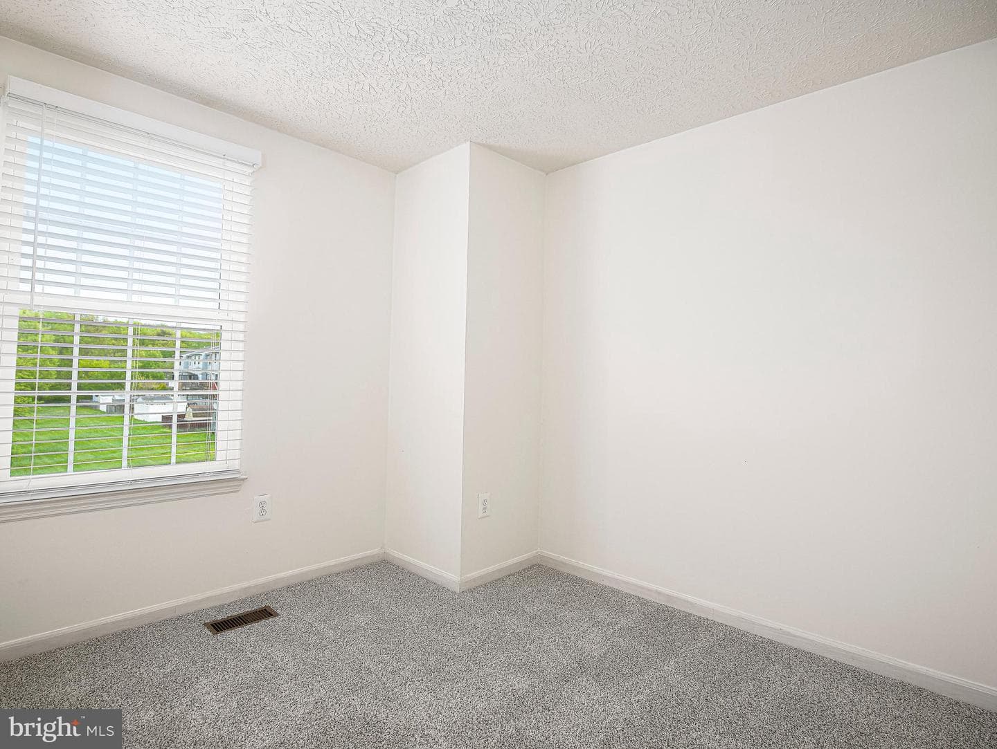 1219 Valley Leaf Court photo 15