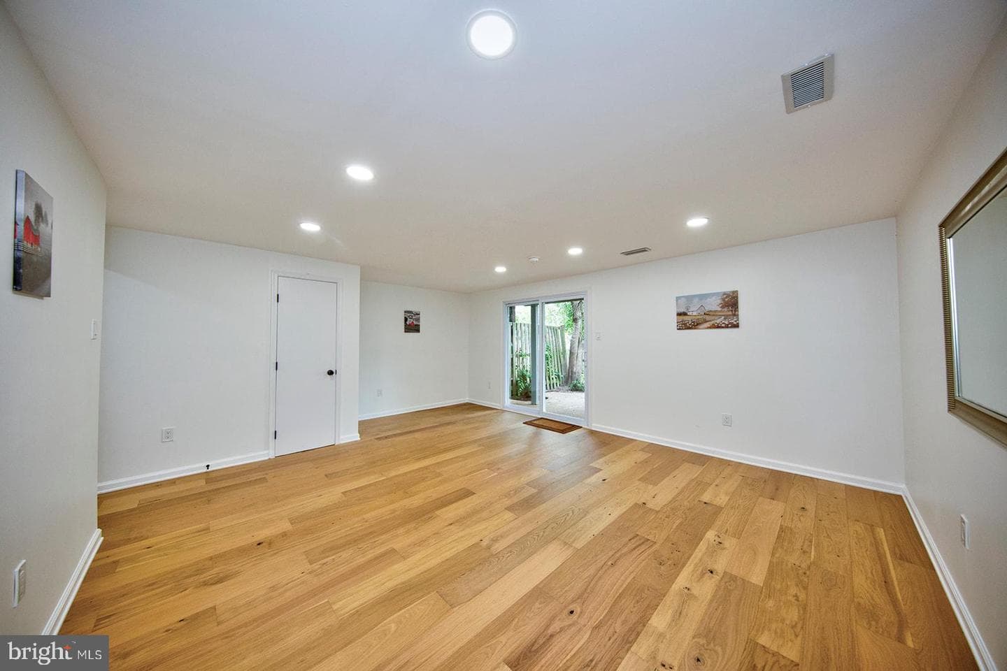 342 Logan Court photo 32