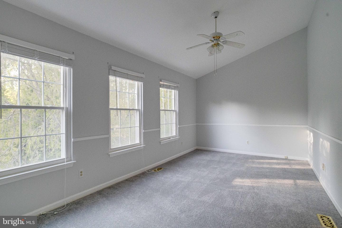 1143 Robin Hill Court photo 27