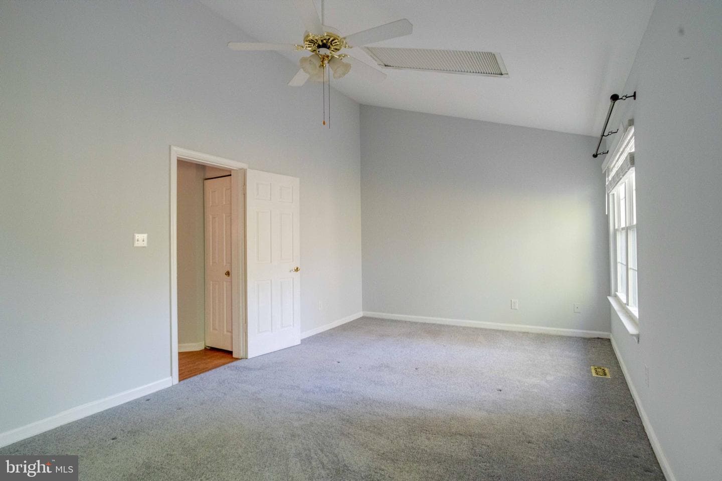 1143 Robin Hill Court photo 39