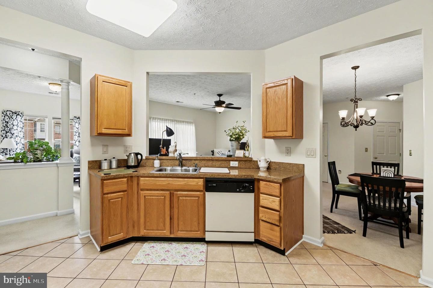 111 Sunshine Ct # F photo 10