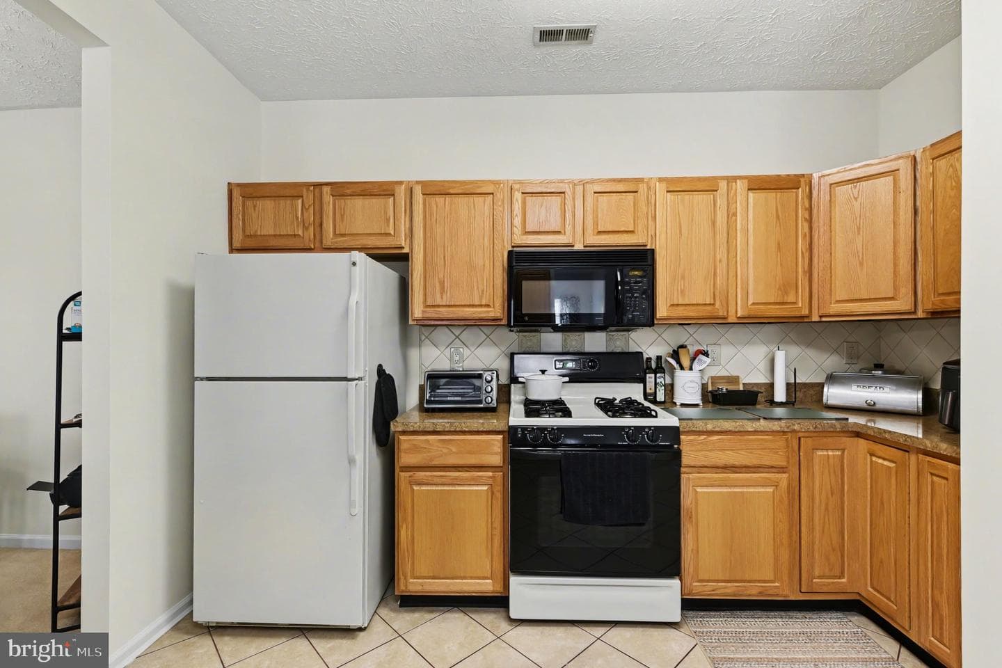 111 Sunshine Ct # F photo 11