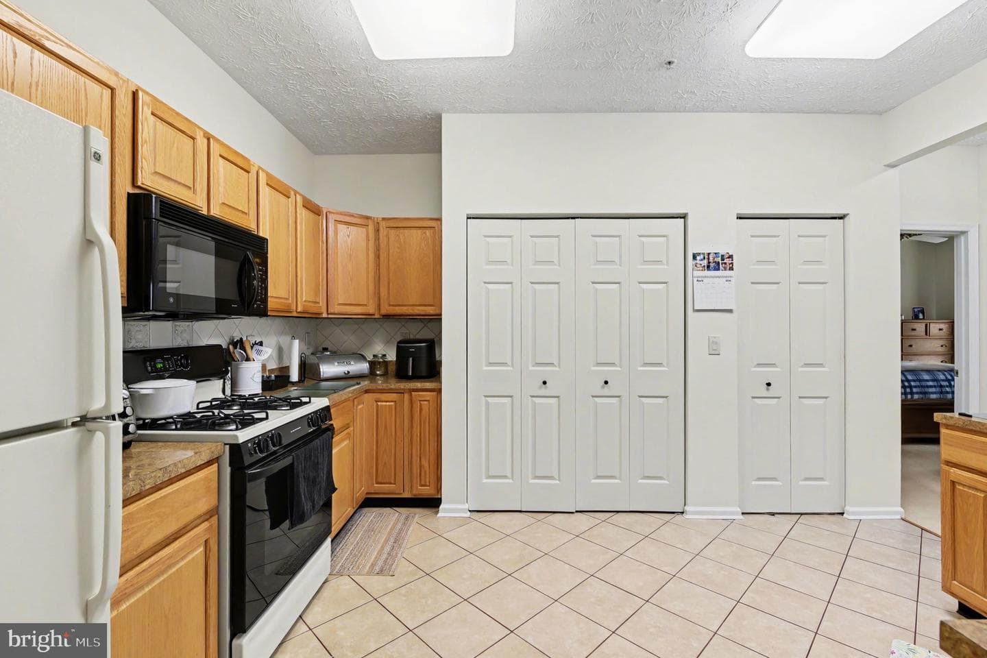 111 Sunshine Ct # F photo 12