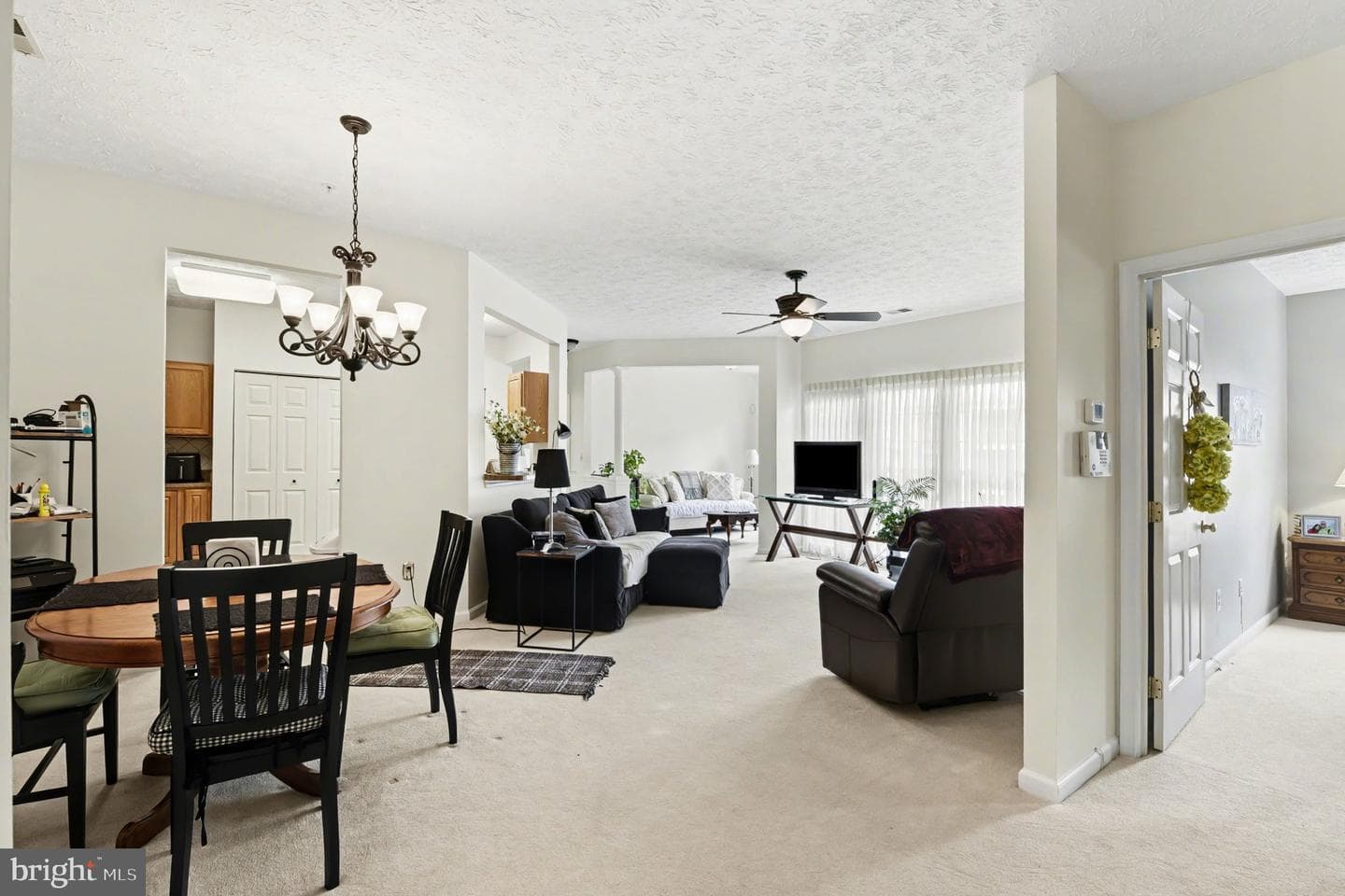 111 Sunshine Ct # F photo 6