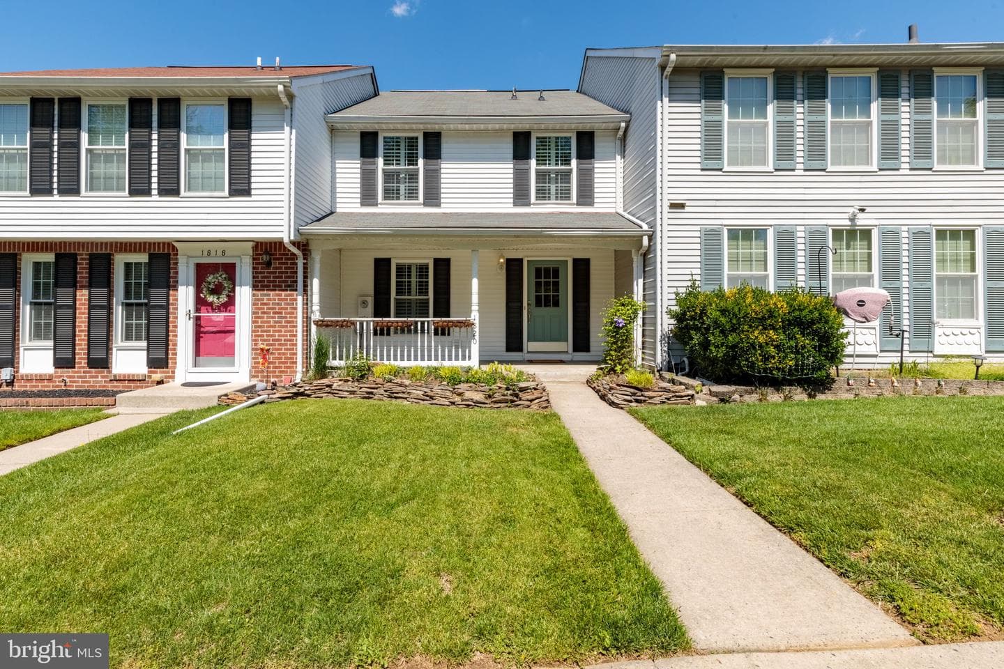 1820 Queen Anne Square
