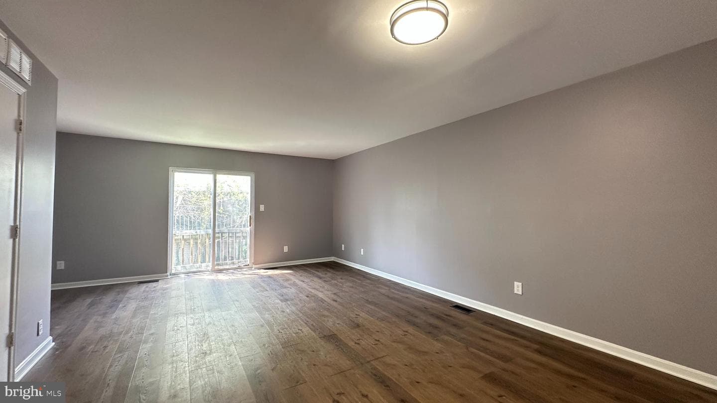 704 Saint Peters Court photo 11