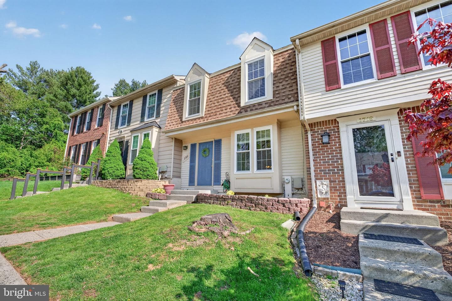 1721 Beechbank Way photo 2