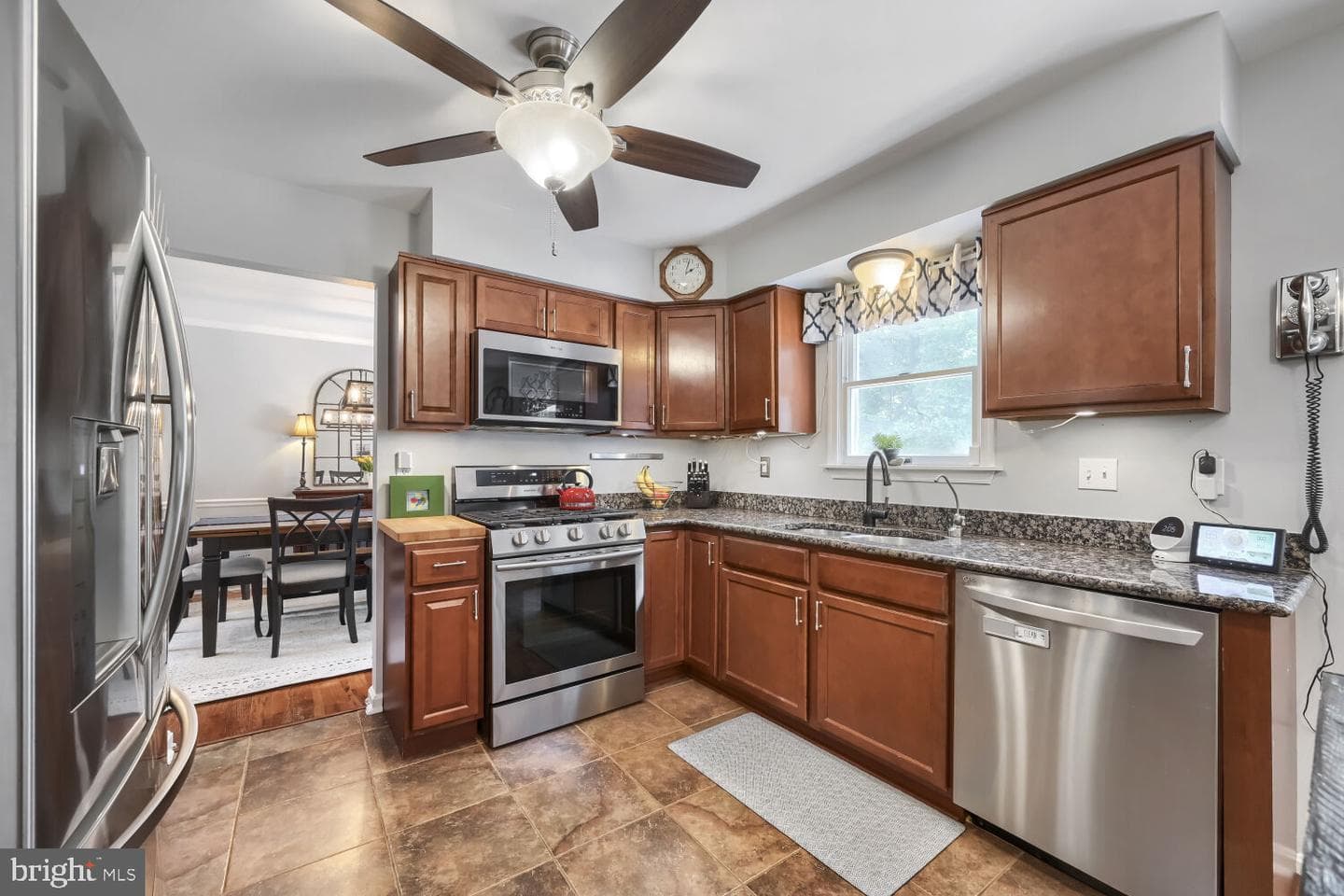 2222 Kempton Park Circle photo 12
