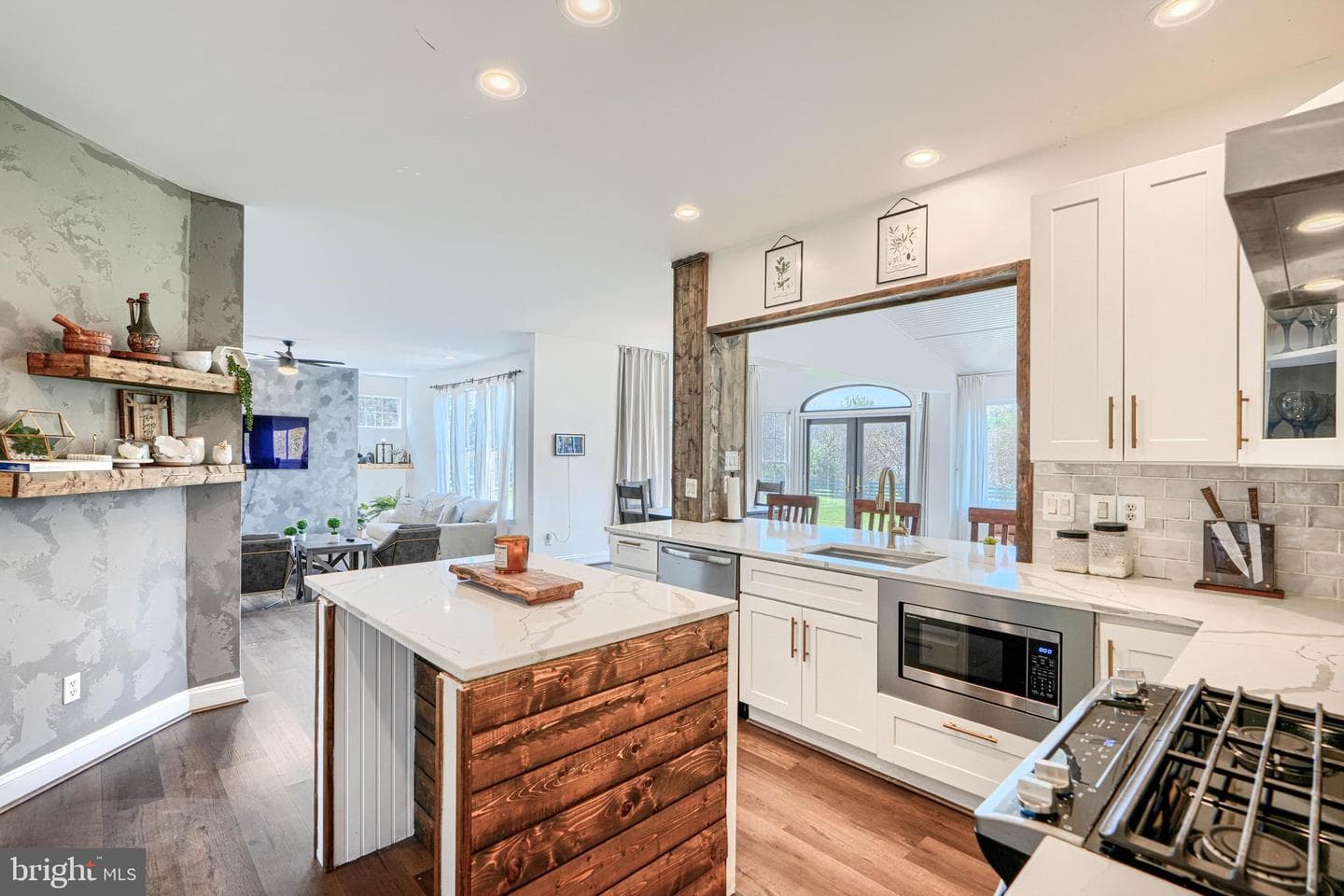 208 Christopher Road photo 37