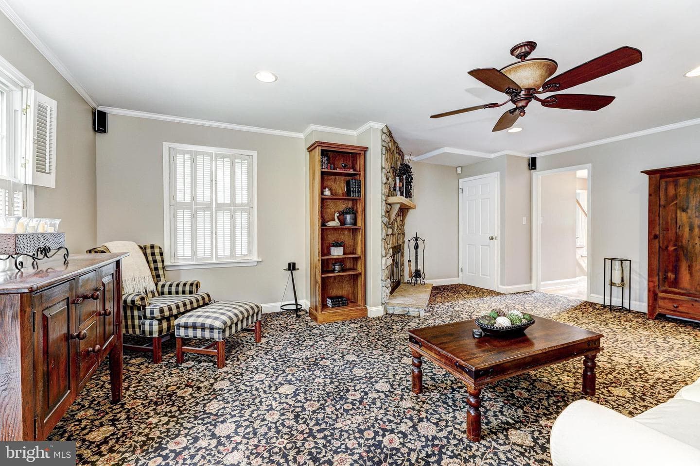 718 Bedford Road photo 18